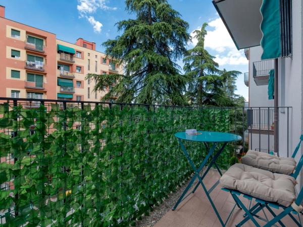 Wanderlust Rooms Bologna San Donato : photo 9 de la chambre chambre double deluxe avec balcon