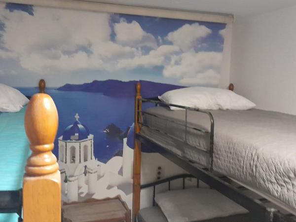 The Rabbit Hole Hostel : photo 2 de la chambre lit simple dans dortoir mixte