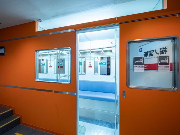 Towers Hotel - Adult Only - : photo 7 de la chambre train room