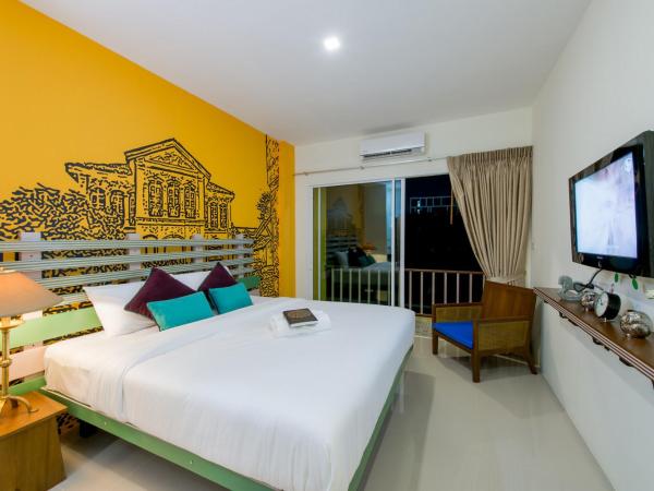 The Pho Thong Phuket : photo 1 de la chambre chambre double deluxe avec balcon