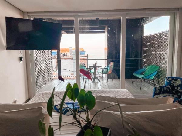 Mirante do Arvrao : photo 4 de la chambre chambre double avec balcon