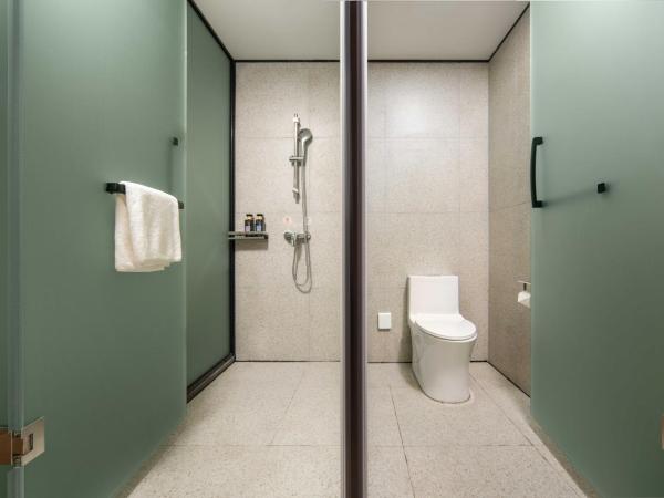 Quantum Inn - Hangzhou East Railway Station : photo 3 de la chambre chambre lit king-size deluxe