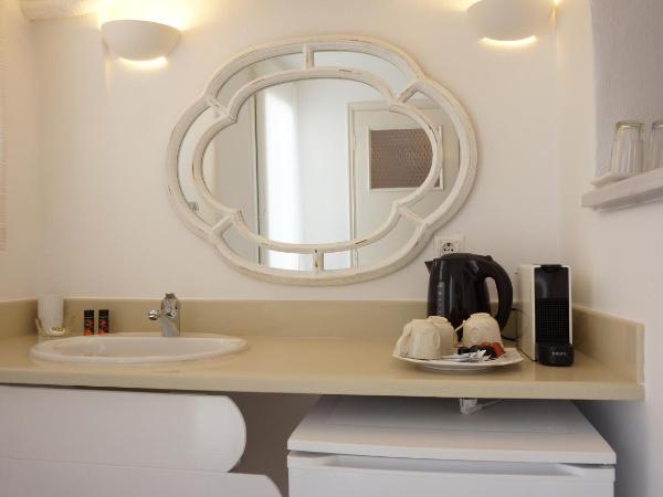 Maria Elena - Suite Home : photo 4 de la chambre chambre familiale