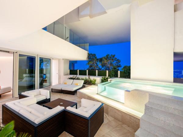 FIVE Jumeirah Village : photo 1 de la chambre villa sky 1 chambre avec piscine privée