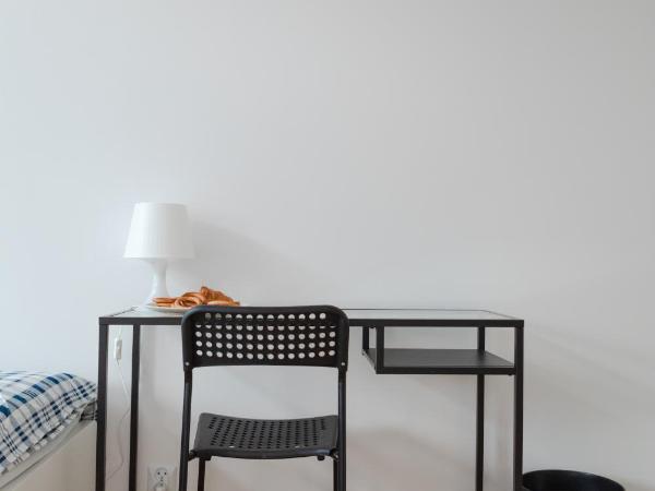 LoftMe Houses Hostel : photo 5 de la chambre chambre double avec balcon