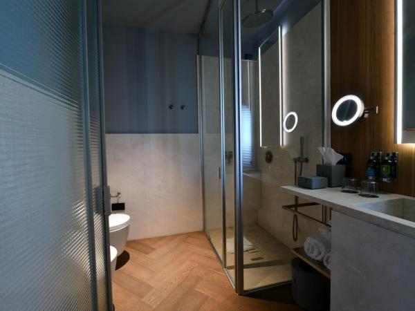 Palazzo Tirso MGallery Cagliari : photo 9 de la chambre chambre supérieure avec vue sur la baie