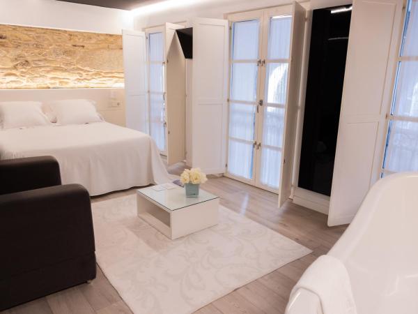 Hotel Montes : photo 2 de la chambre suite junior