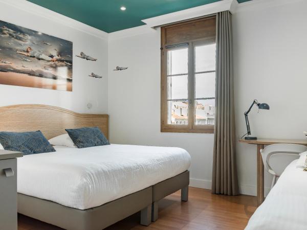 The Originals Boutique, Grand Hôtel de la Gare, Toulon : photo 5 de la chambre chambre triple