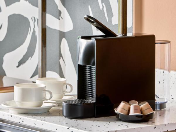 the Deutz, a Tribute Portfolio Hotel : photo 2 de la chambre chambre lit king-size exécutive - vue sur ville