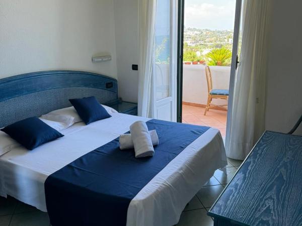 Parco dei Principi Resort & Spa : photo 4 de la chambre chambre double ou lits jumeaux - vue sur mer