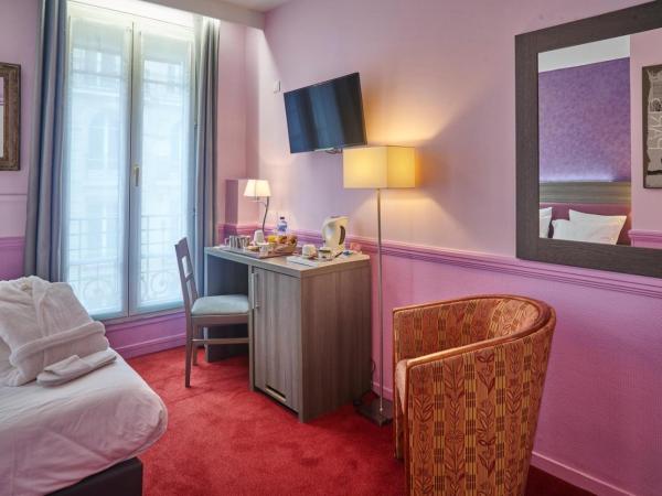 Hôtel Poussin : photo 10 de la chambre chambre double ou lits jumeaux