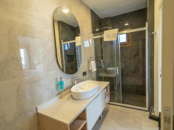 Zera Bodrum By Özükara : photo 9 de la chambre chambre double avec balcon - vue sur mer