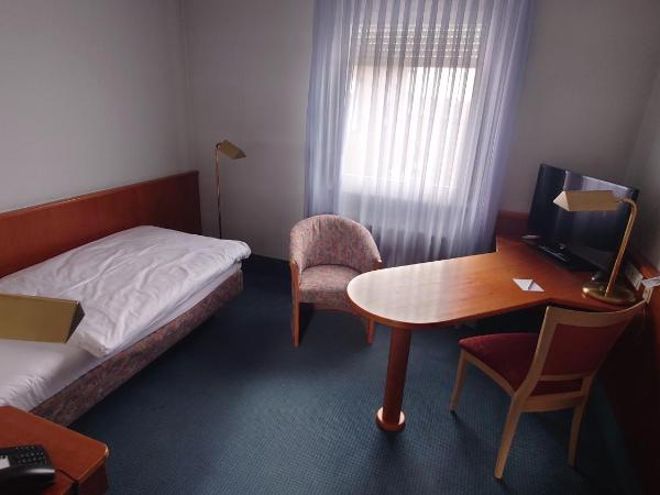 Hotel Löwen-Seckenheim : photo 1 de la chambre chambre simple Économique