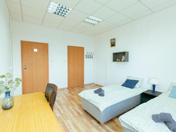 Hostel Metro Kabaty : photo 5 de la chambre chambre double