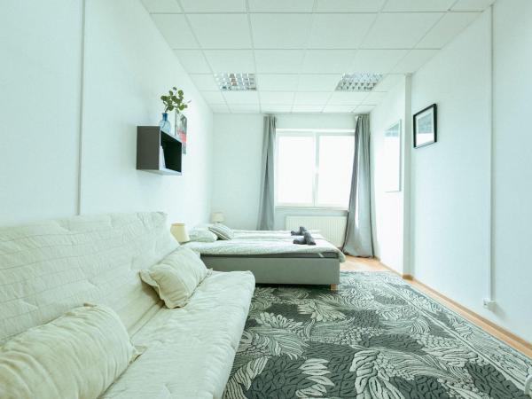 Hostel Metro Kabaty : photo 5 de la chambre appartement familial 2 chambres avec vue