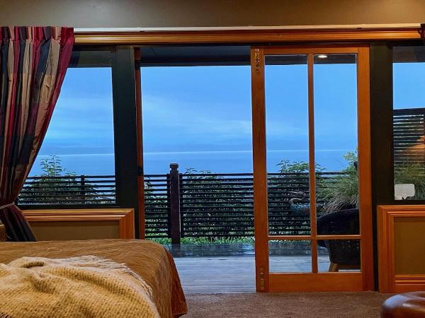 The Flying Trout Boutique Lodge : photo 6 de la chambre suite avec vue sur lac 