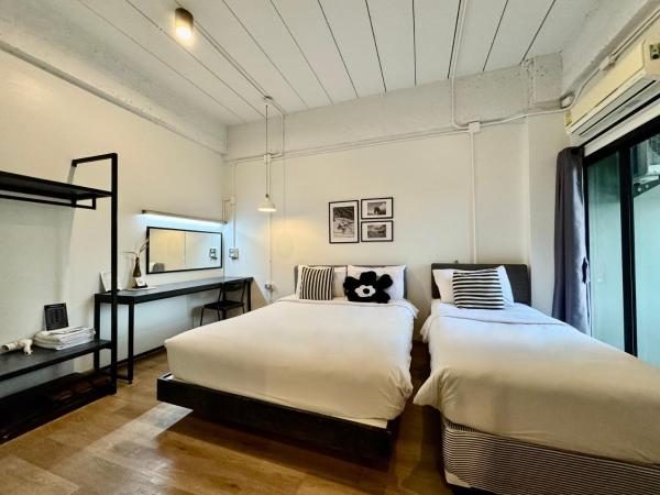 The51Hometel : photo 2 de la chambre chambre triple exécutive