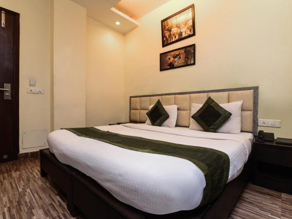 Hotel O The Olive Inn : photo 2 de la chambre chambre triple classique