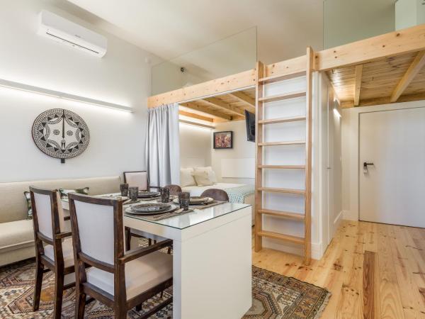 Beco do Paço by Porto Dream Stays : photo 2 de la chambre appartement supérieur avec balcon