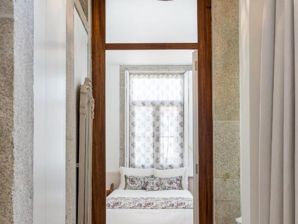 Beco do Paço by Porto Dream Stays : photo 10 de la chambre appartement supérieur avec balcon