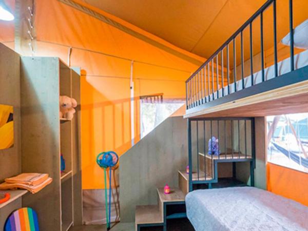 Eurocamp Tents at Campsite Val Saline : photo 4 de la chambre tente