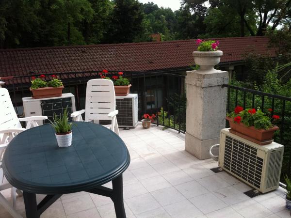 Kalmár Panzió : photo 2 de la chambre chambre double deluxe avec balcon