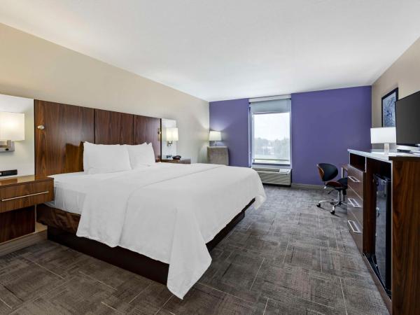 Best Western Plus Gen X Inn : photo 1 de la chambre chambre lit king-size - non-fumeurs