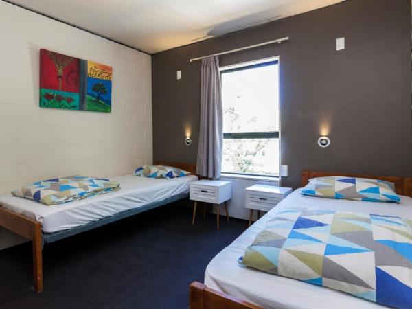 Around The World Backpackers : photo 5 de la chambre lit simple dans dortoir pour hommes