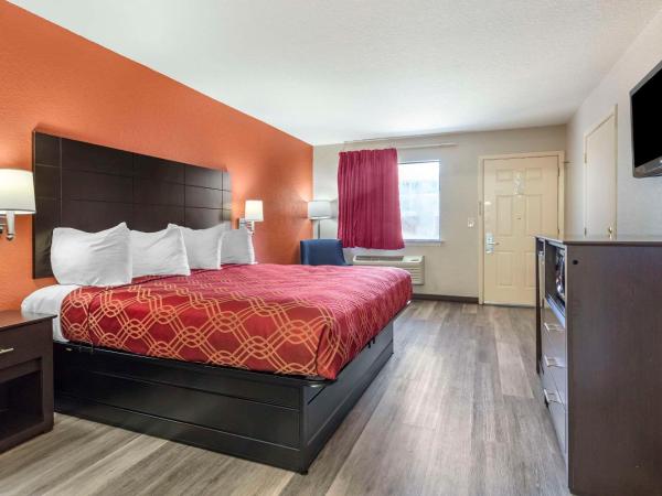 Econo Lodge Near Lackland Air Force Base-SeaWorld : photo 2 de la chambre chambre lit king-size - non-fumeurs
