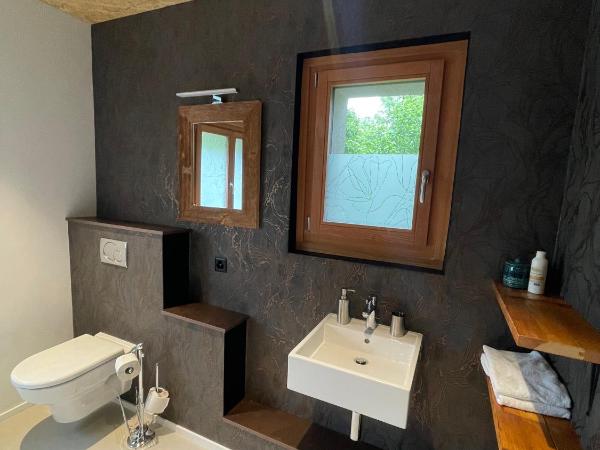 B&B La Forge de Diogne : photo 5 de la chambre chambre lit king-size avec balcon