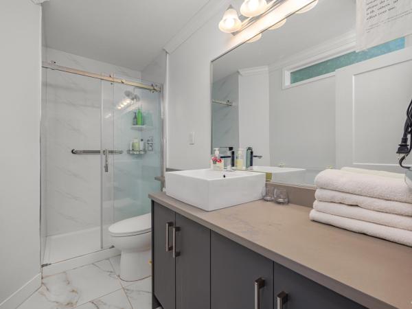 Charming Family Hotel : photo 1 de la chambre chambre avec 2 grands lits queen-size