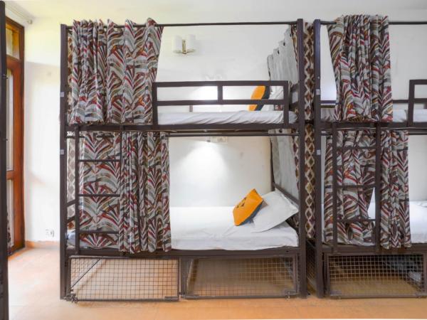 Hide-In Hostel Delhi : photo 1 de la chambre lit dans dortoir mixte de 10 lits avec salle de bains privative
