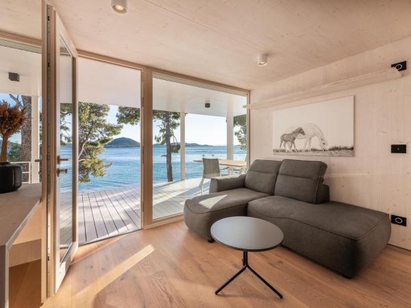 OI Concept Village Pag 4* : photo 2 de la chambre deluxe relax holiday home - beachfront