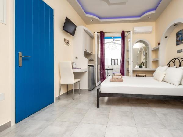 Lefkes Studios : photo 4 de la chambre chambre triple basique