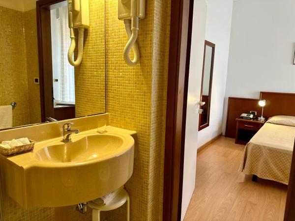 Hotel Beau Rivage Pineta : photo 4 de la chambre chambre double Économique