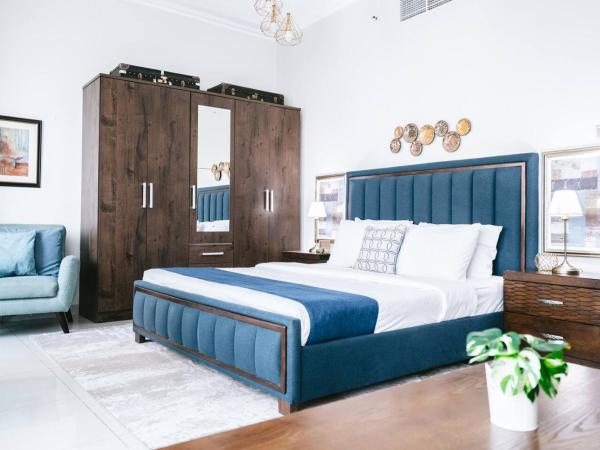 Wake Up To Sea Views In A Blue Lush Home On 51st : photo 8 de la chambre appartement