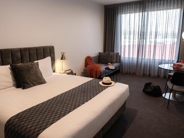 Mantra Tonsley Adelaide : photo 5 de la chambre chambre lit king-size deluxe