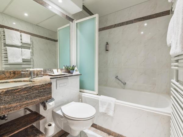 KING's Hotel First : photo 6 de la chambre chambre double supérieure