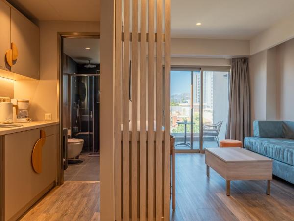 Wellnest Hotel : photo 9 de la chambre suite junior avec balcon