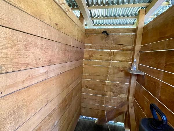 Eco Bivouac village igloos Annecy - LE SEMNOZ - à 20 minutes d'Annecy : photo 5 de la chambre tente