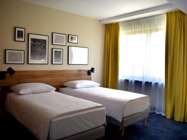 Hotel Duet Centrum : photo 1 de la chambre chambre lits jumeaux