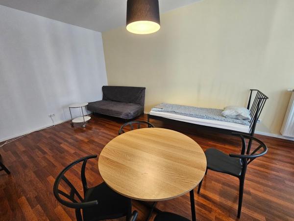 Rooms Green Rydygiera 17 own room tv wifi : photo 9 de la chambre suite familiale avec balcon