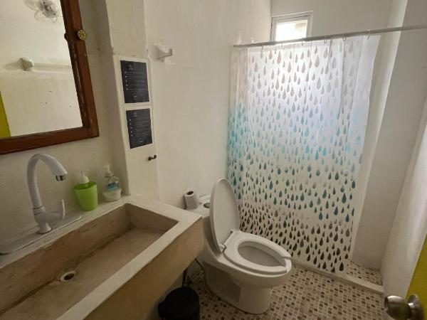 Mi Refugio Dive House : photo 2 de la chambre chambre lit king-size deluxe