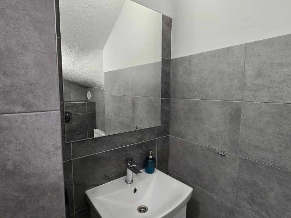 Szafirowy Zakątek : photo 9 de la chambre chambre double avec salle de bains privative