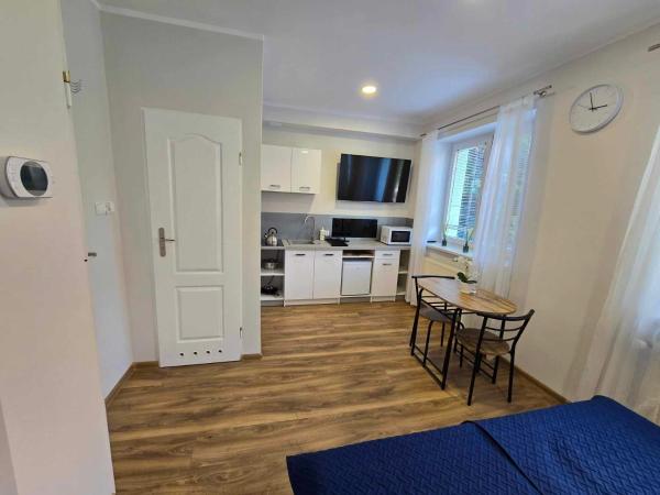 Szafirowy Zakątek : photo 2 de la chambre chambre double avec salle de bains privative