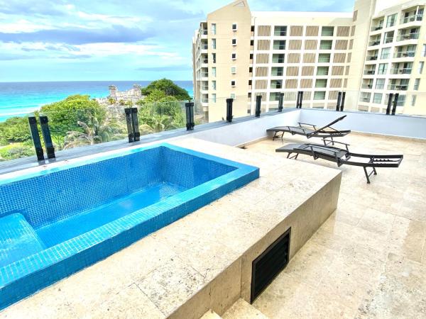 Condo in Ocean Front Resort : photo 6 de la chambre appartement - vue sur mer