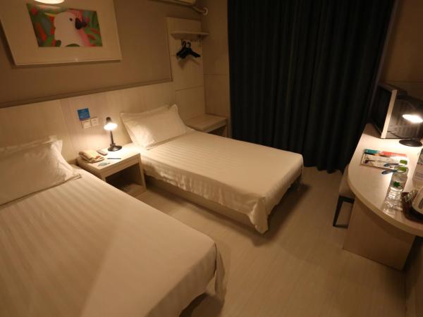 Jinjiang Inn Wuxi Anzhen : photo 1 de la chambre chambre lits jumeaux standard a