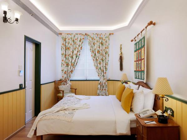 The Gordon House Hotel, Colaba : photo 2 de la chambre chambre double ou lits jumeaux supérieure