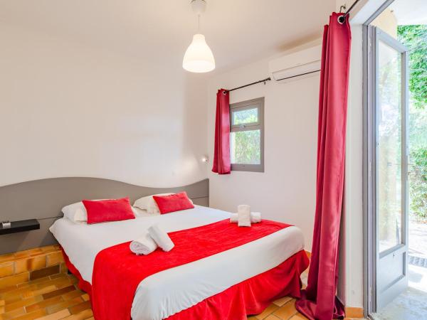 Marina Hôtel Club : photo 1 de la chambre chambre familiale avec climatisation