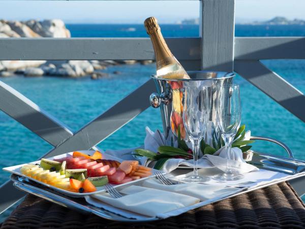 Hotel & SPA des Pecheurs : photo 4 de la chambre chambre triple deluxe - vue sur mer